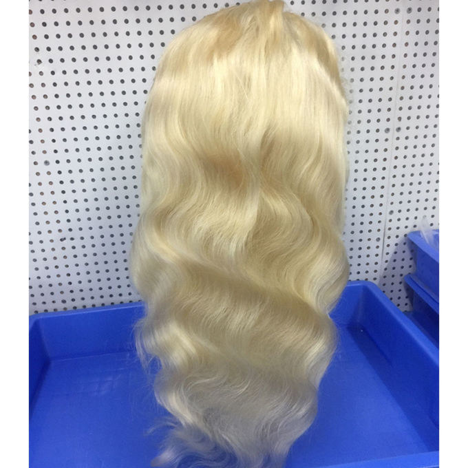 Linha de cabelo natural Full Lace Perucas de cabelo humano com Bangs / Extenções de cabelo molhado e ondulado abc