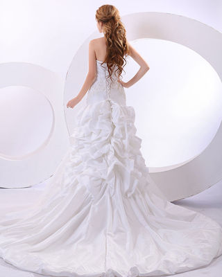 Sexy Deep V Halter Neck Vestidos de casamento com cauda longa vestidos de casamento